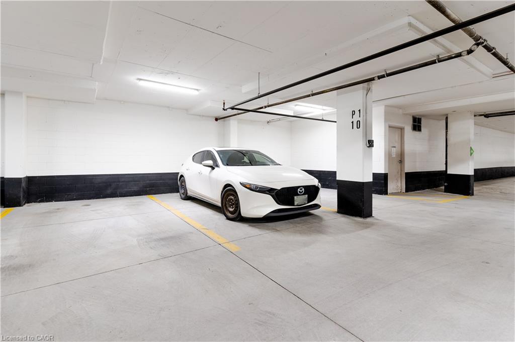 409-681 Yonge Street Property Photo 19