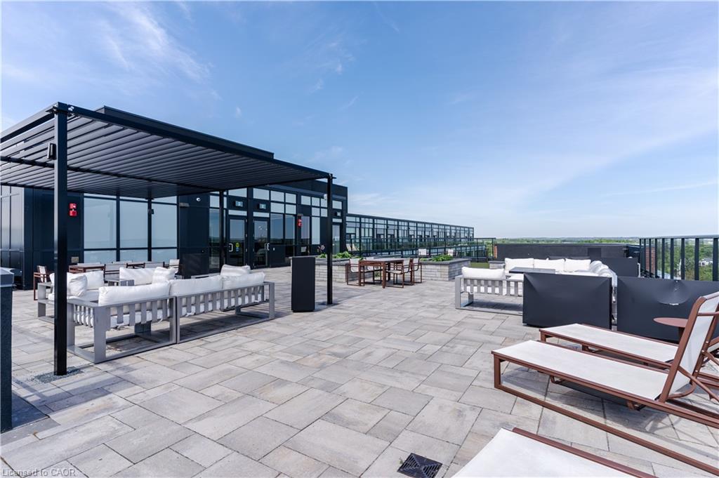 409-681 Yonge Street Property Photo 20