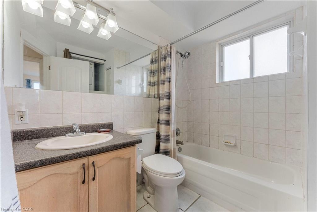 802-851 Queenston Road Property Photo 12