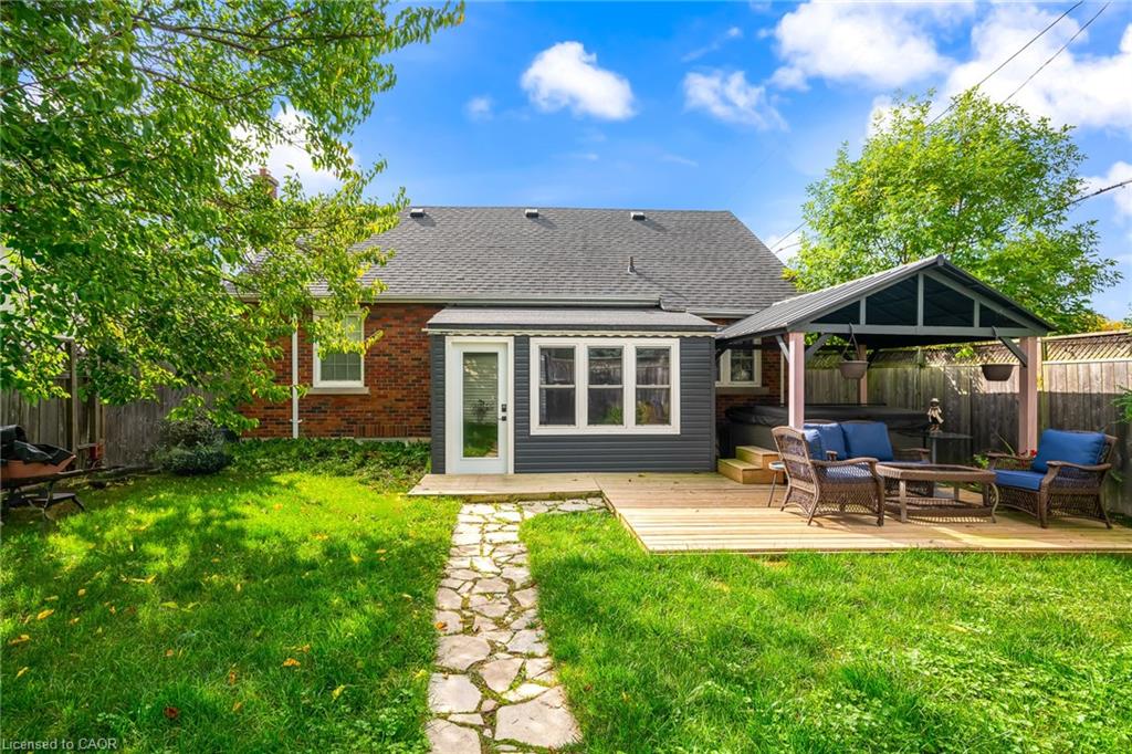 5201 Valley Way Property Photo 4