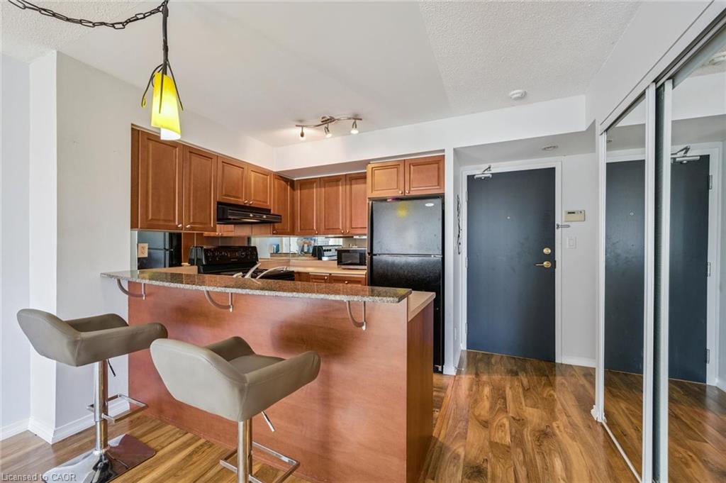 1109-230 King Street E Property Photo 9