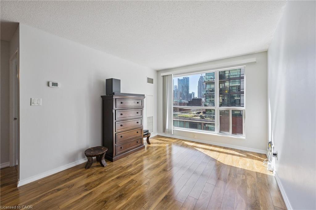 1109-230 King Street E Property Photo 12