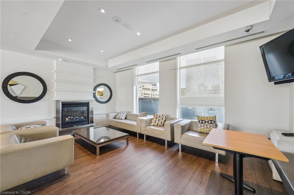 1109-230 King Street E Property Photo 20