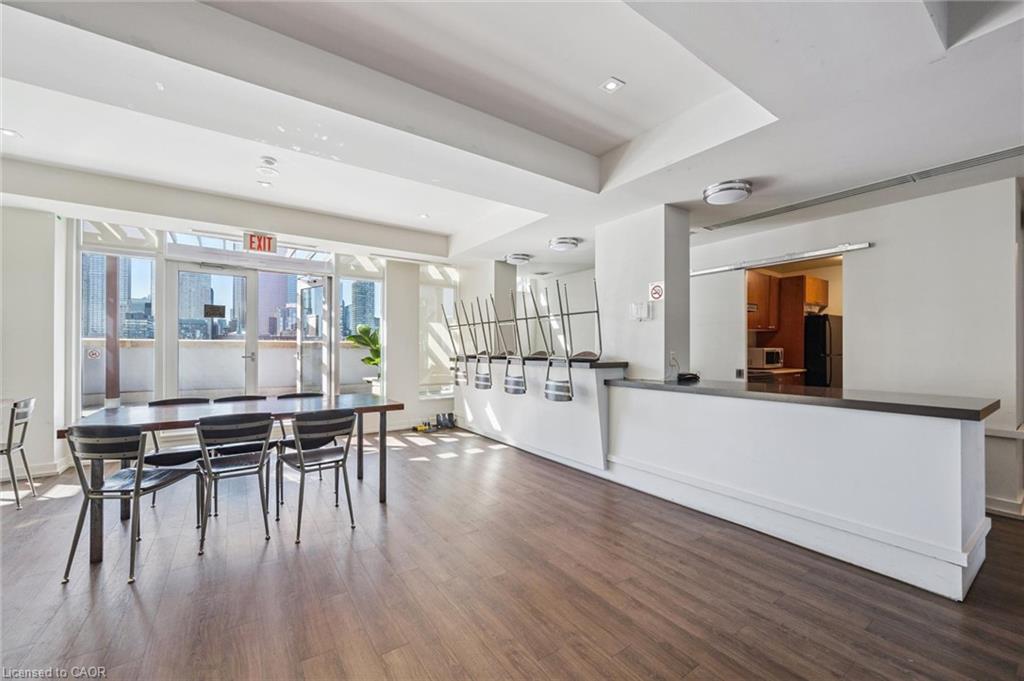 1109-230 King Street E Property Photo 21