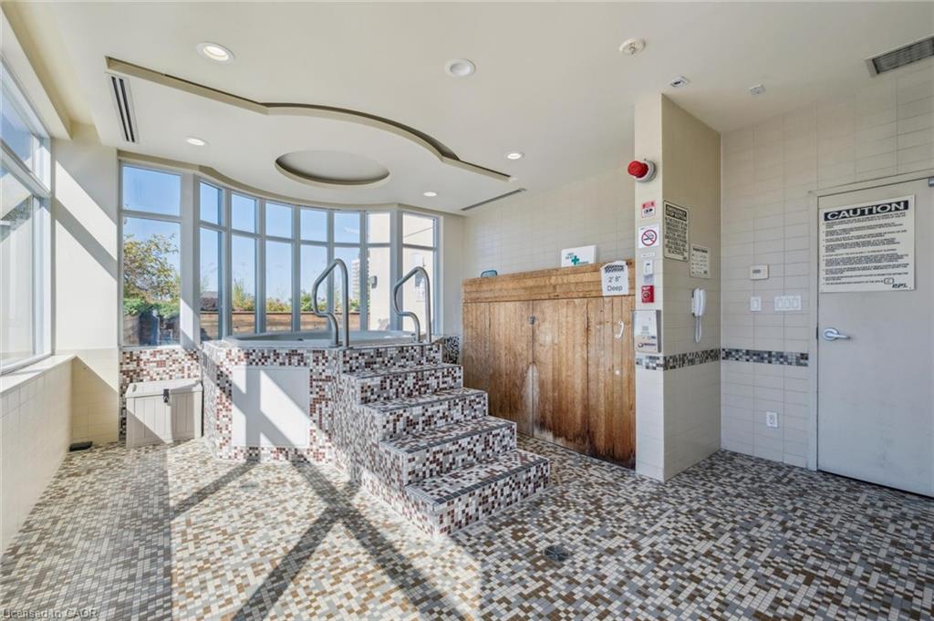 1109-230 King Street E Property Photo 23