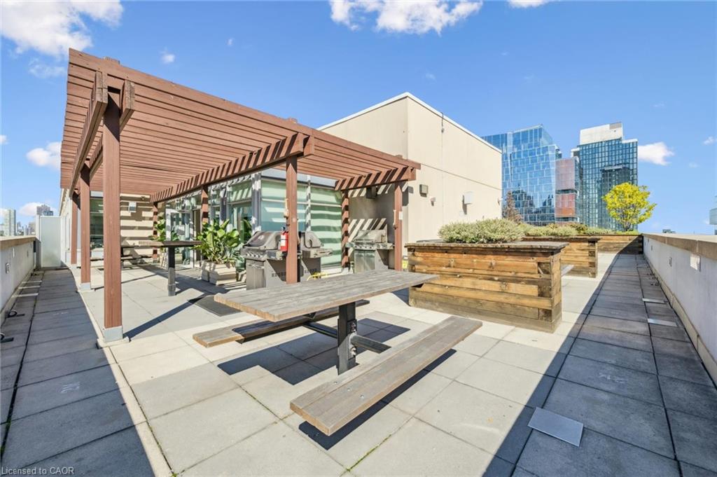 1109-230 King Street E Property Photo 29