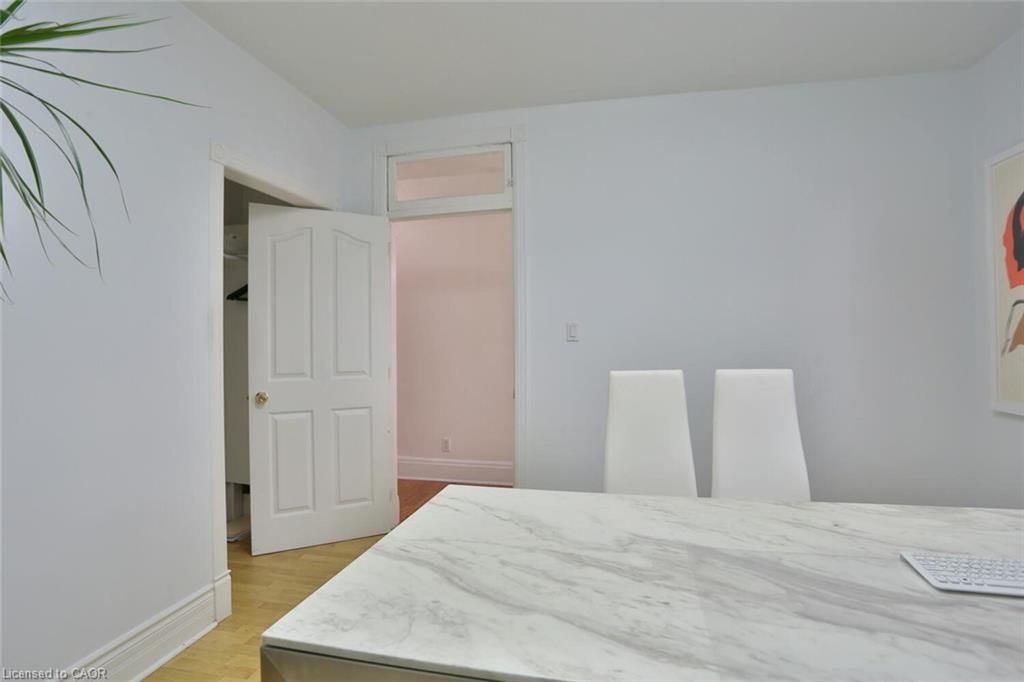 127 Duke Street E Property Photo 21