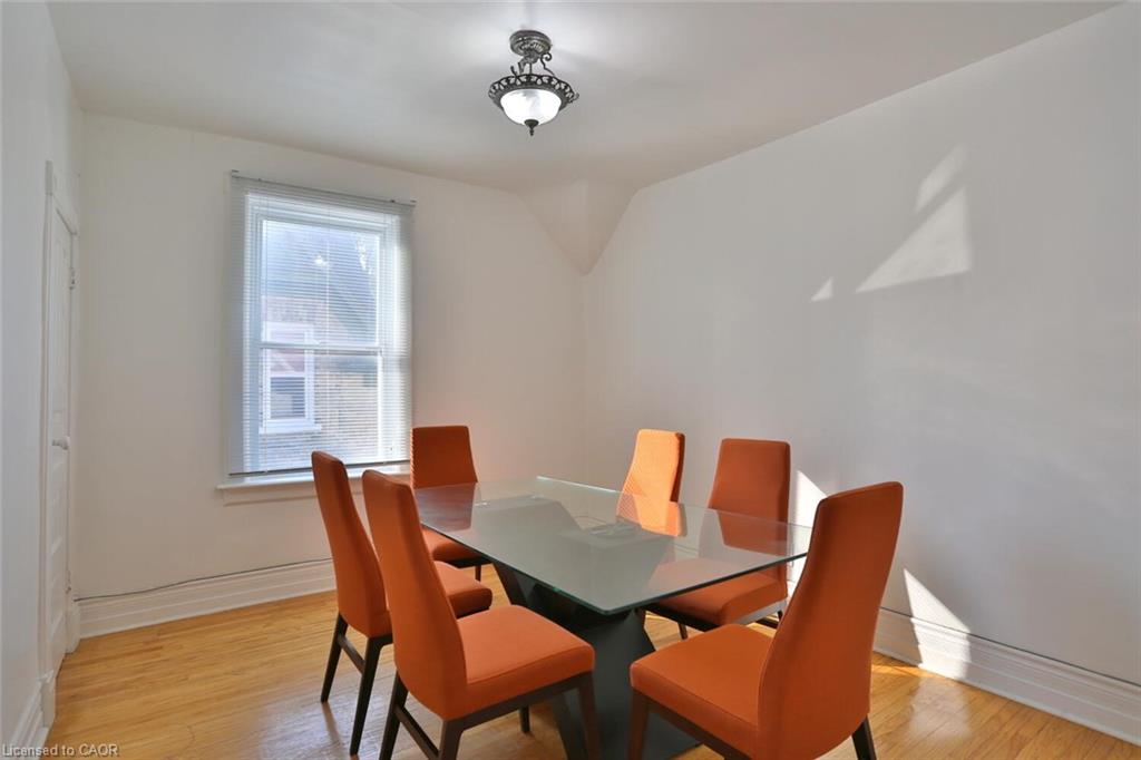 127 Duke Street E Property Photo 24