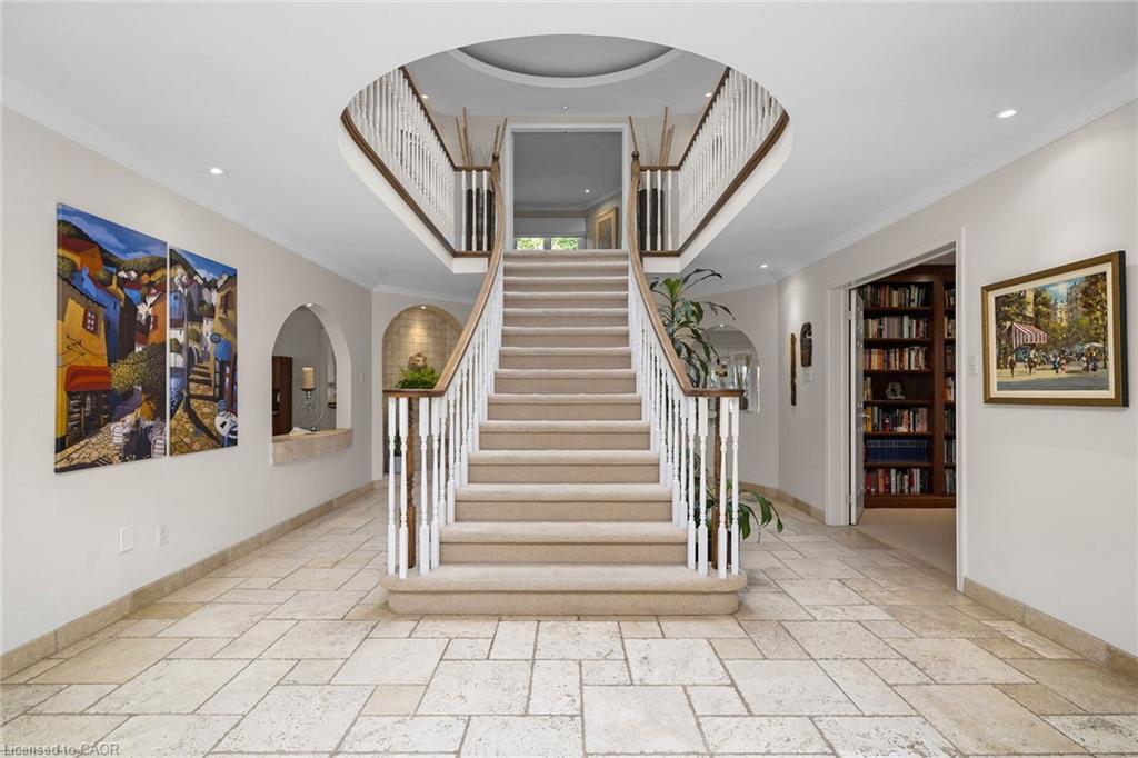 1574 Heritage Way Property Photo 5