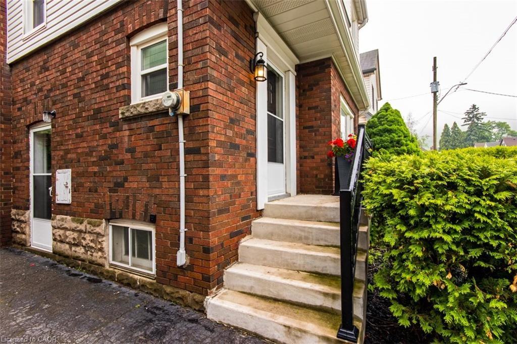 19 Gilmore Place Property Photo 4