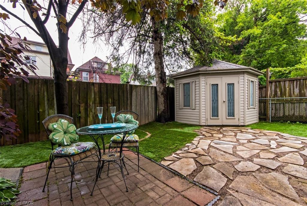 19 Gilmore Place Property Photo 7