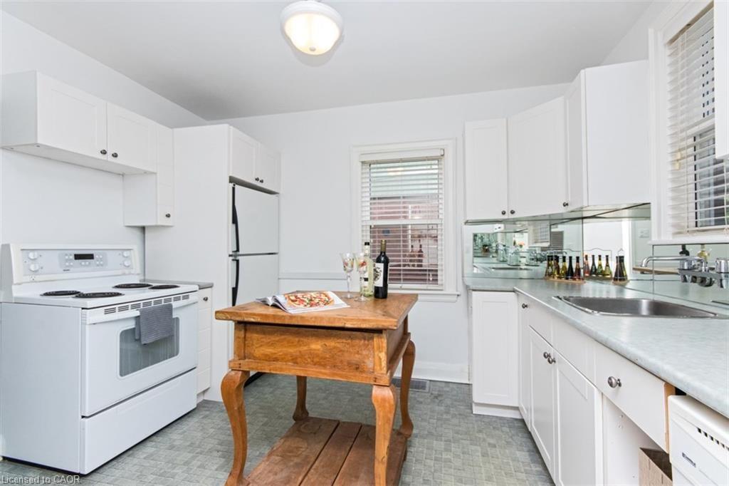 19 Gilmore Place Property Photo 15