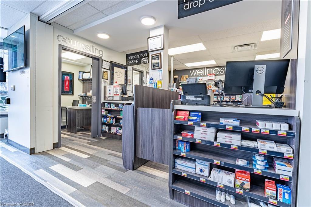 10 Main Street Property Photo 15