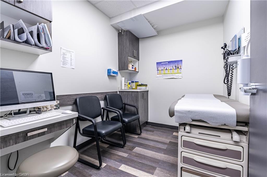 10 Main Street Property Photo 17