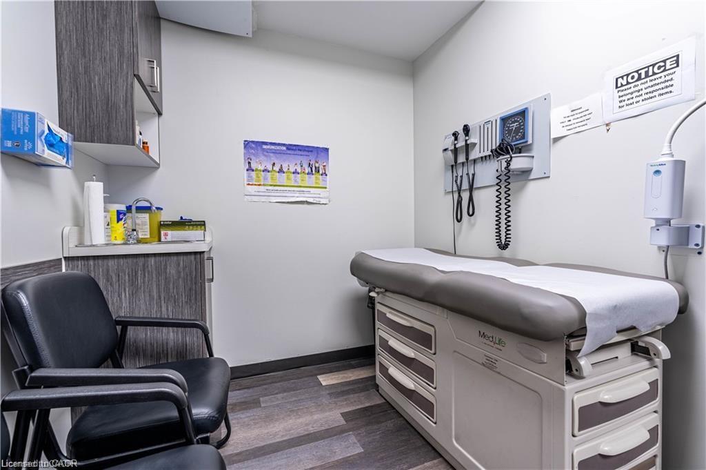 10 Main Street Property Photo 18