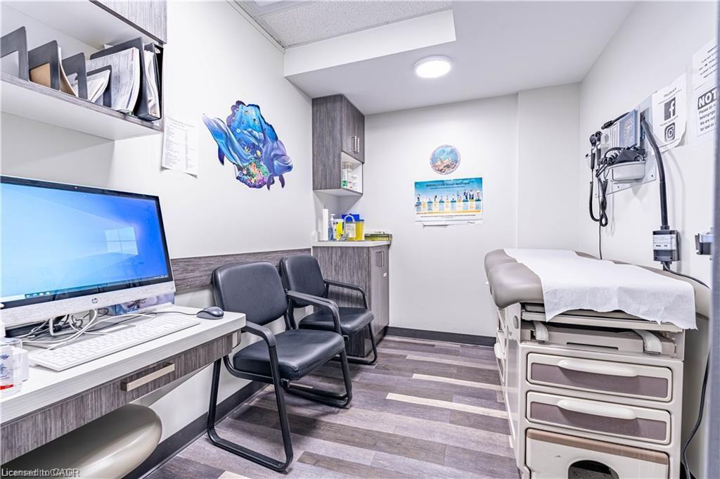 10 Main Street Property Photo 20