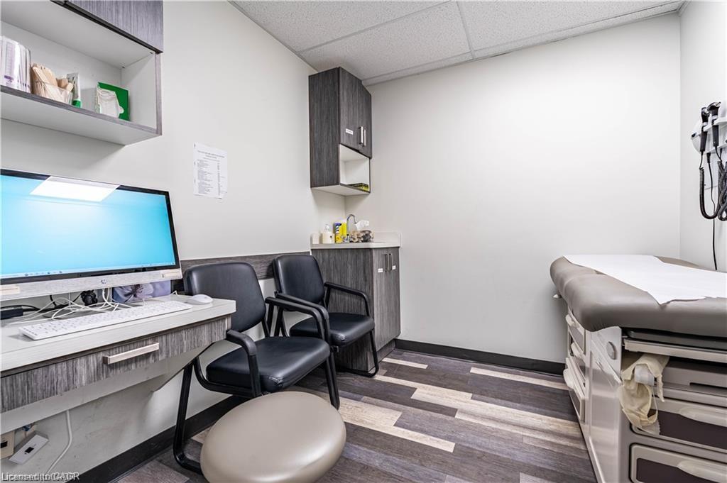 10 Main Street Property Photo 23