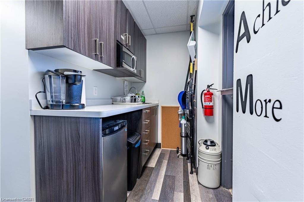 10 Main Street Property Photo 28