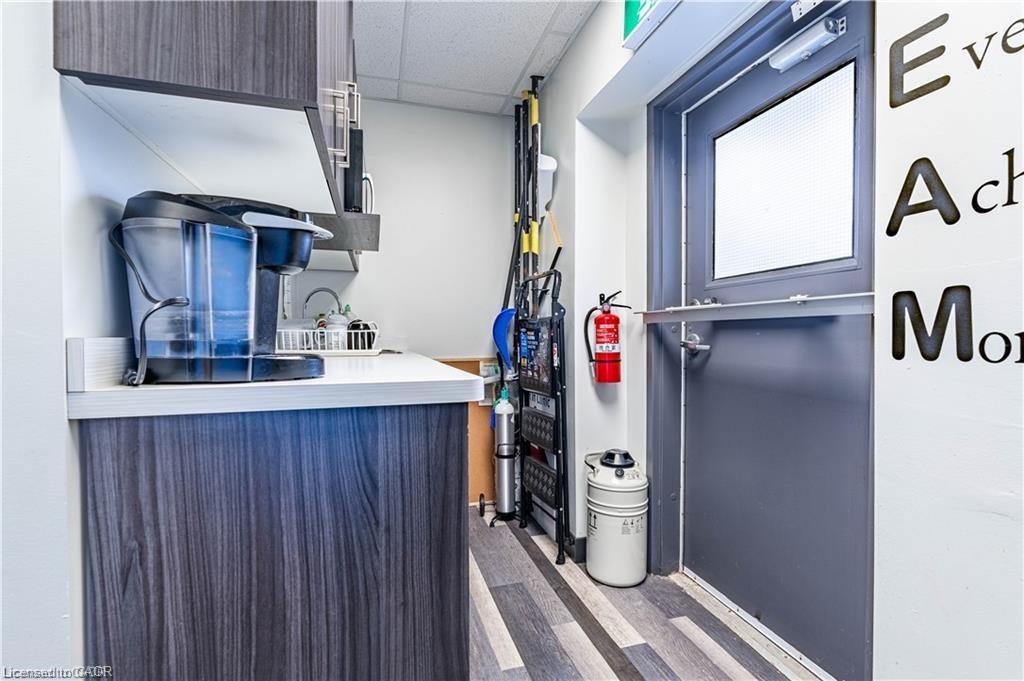 10 Main Street Property Photo 29