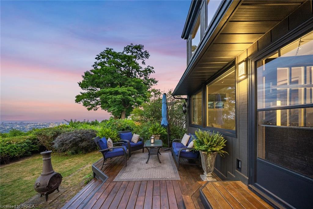 47 Mountain Park Avenue Property Photo 9