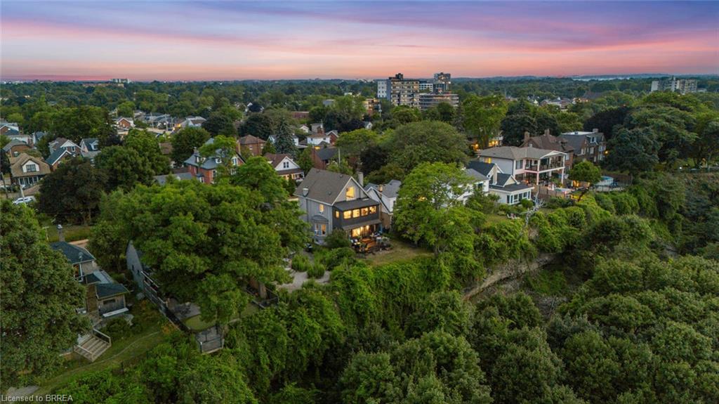 47 Mountain Park Avenue Property Photo 13