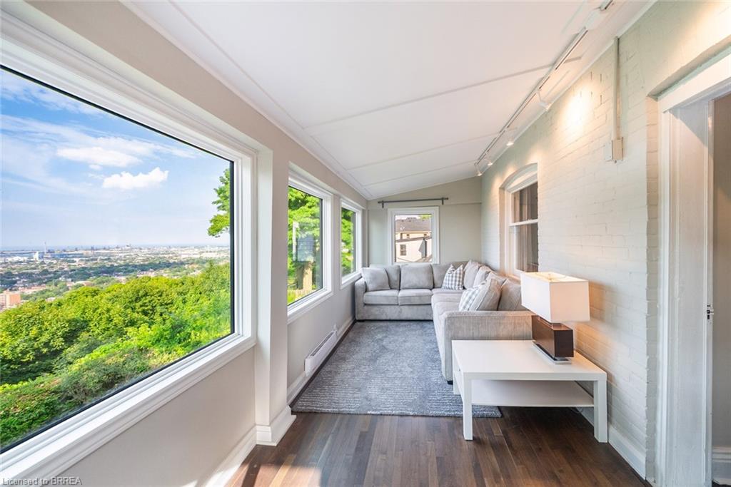 47 Mountain Park Avenue Property Photo 42