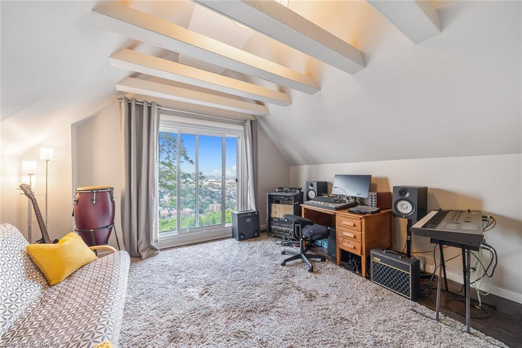 47 Mountain Park Avenue Property Photo 46