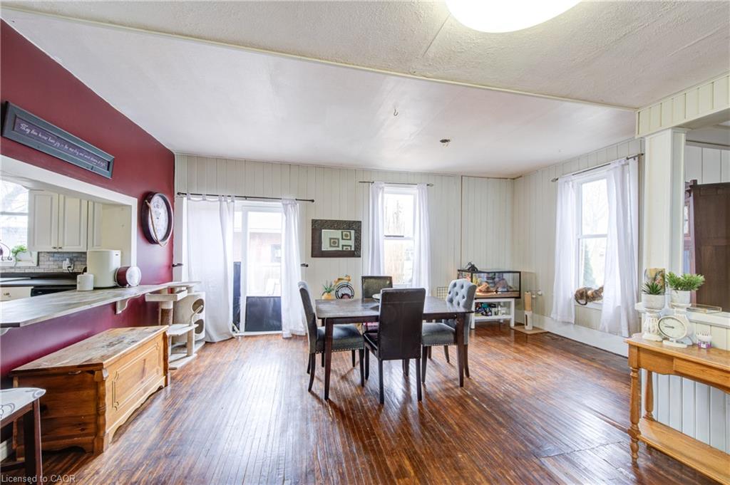 137 Wellington Street Property Photo 12