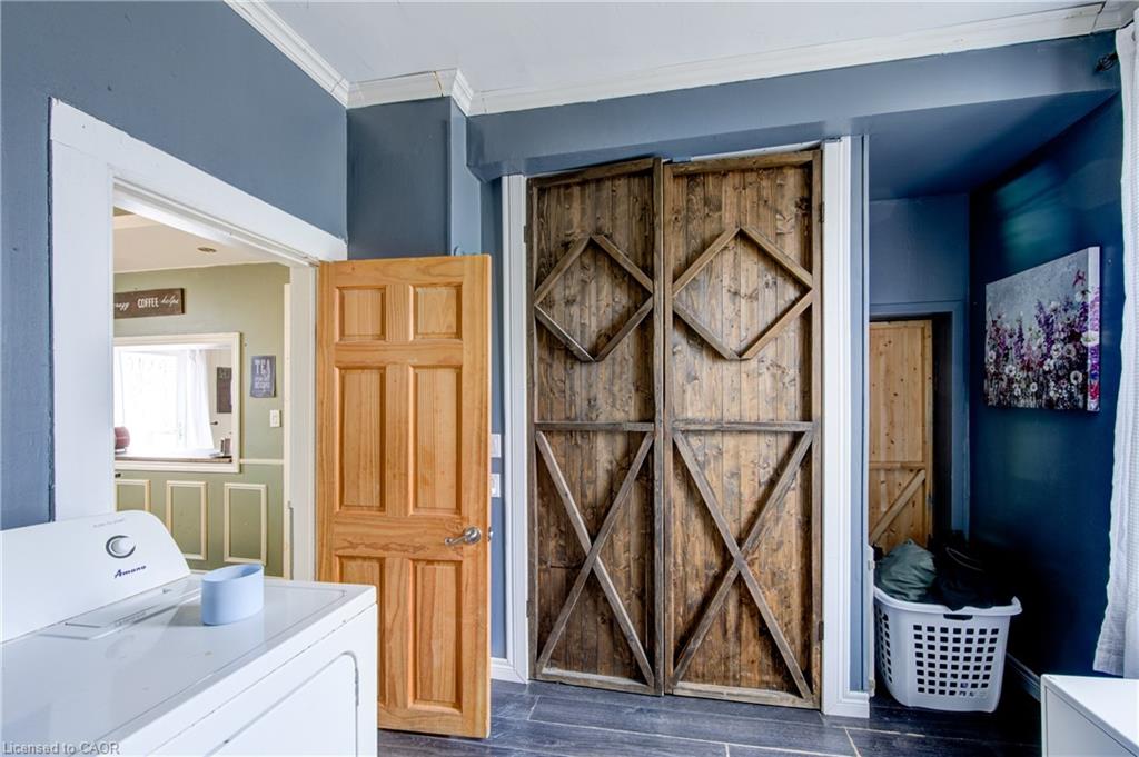 137 Wellington Street Property Photo 21