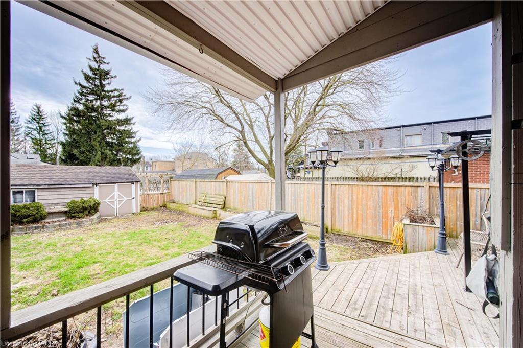 137 Wellington Street Property Photo 33