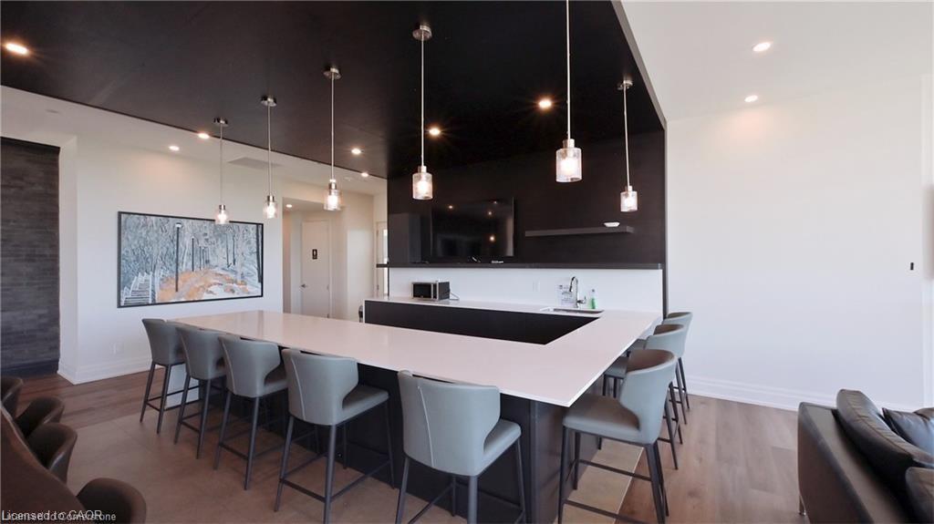 507-101 Locke Street S Property Photo 22