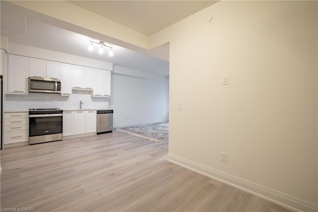 310-385 Winston Road Property Photo 12