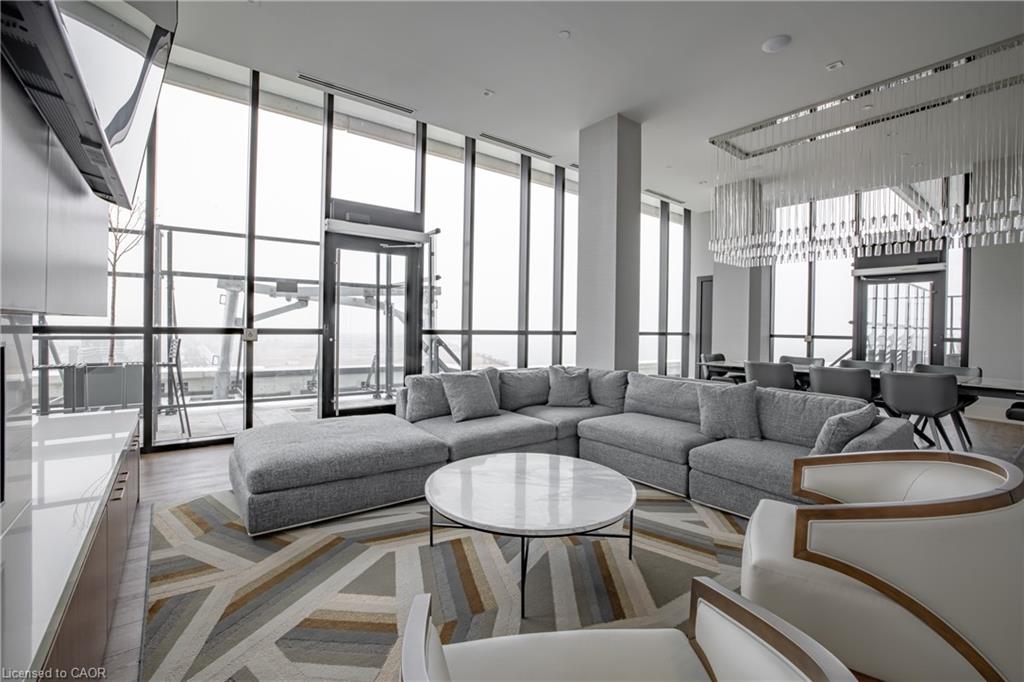 310-385 Winston Road Property Photo 31