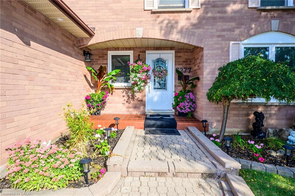 3277 Folkway Drive Property Photo 5