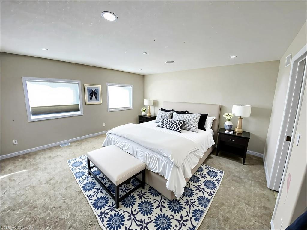 319 Moorlands Crescent Property Photo 10