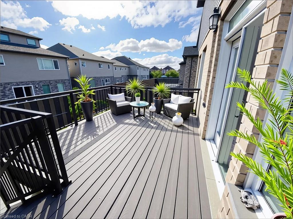 319 Moorlands Crescent Property Photo 19