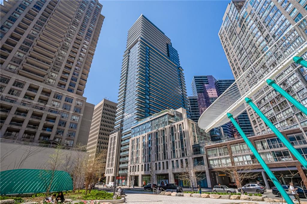 1809-955 Bay Street Property Photo 1