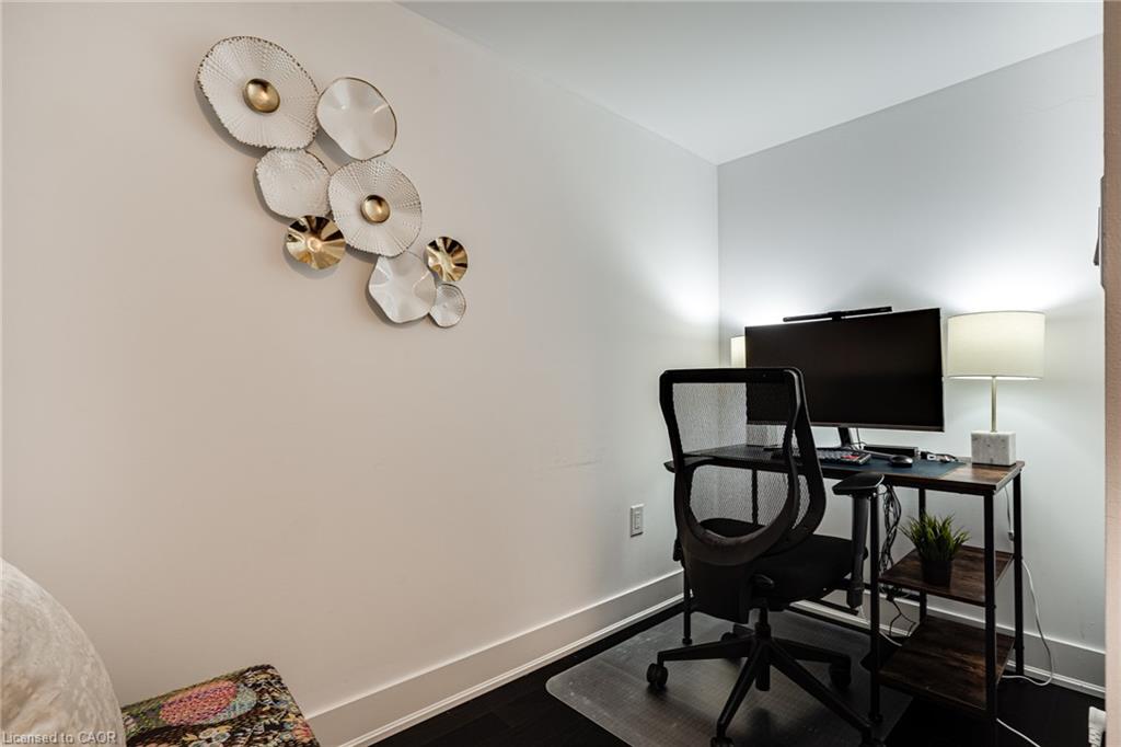 1809-955 Bay Street Property Photo 7