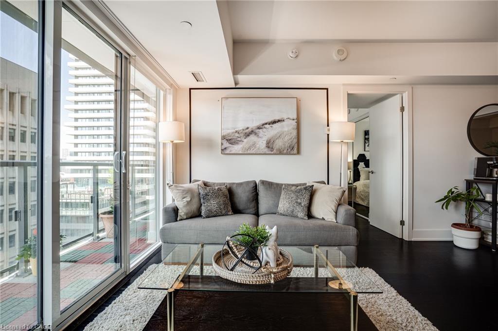 1809-955 Bay Street Property Photo 17