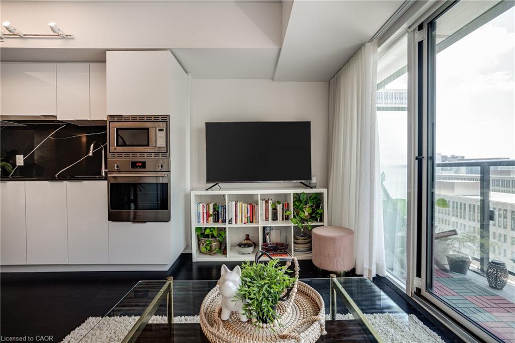 1809-955 Bay Street Property Photo 19