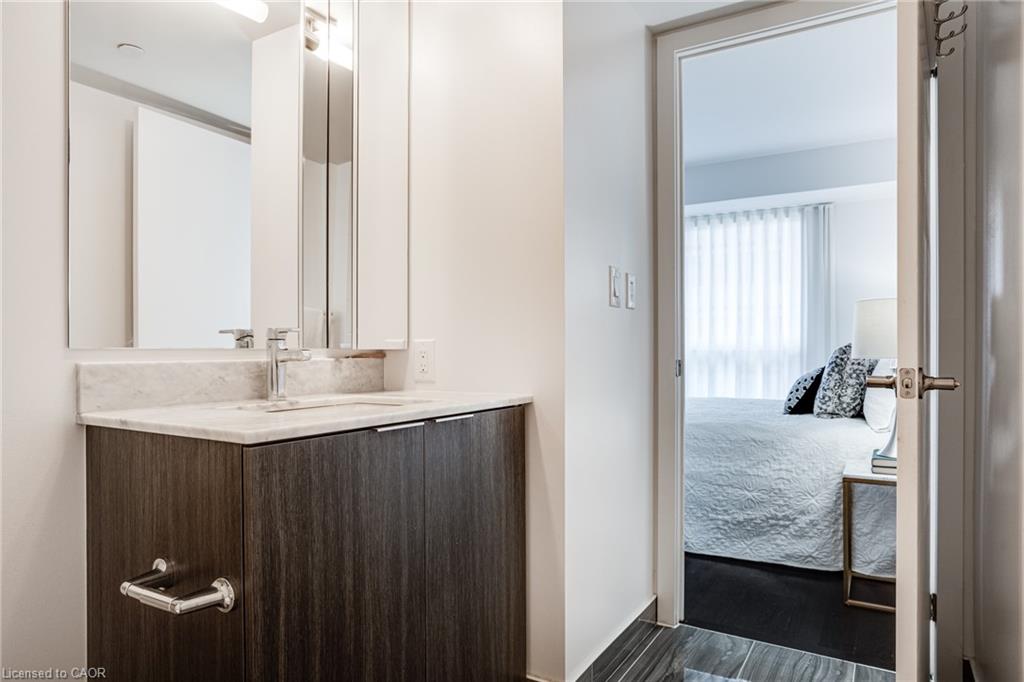 1809-955 Bay Street Property Photo 29