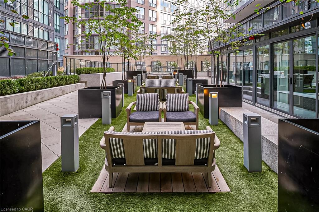 1809-955 Bay Street Property Photo 35