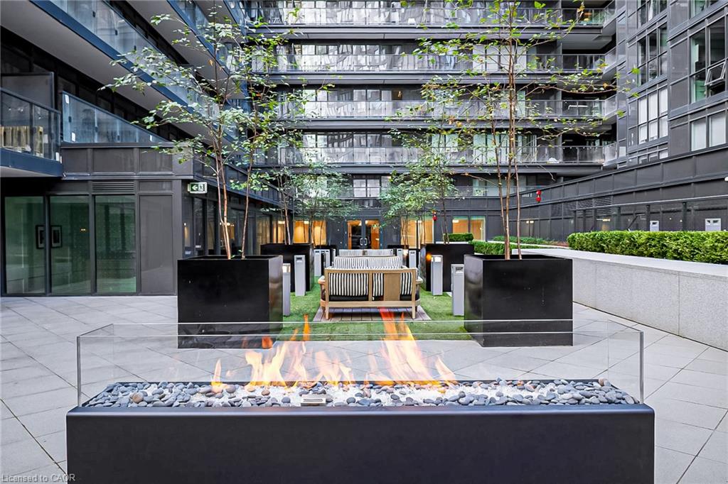 1809-955 Bay Street Property Photo 38