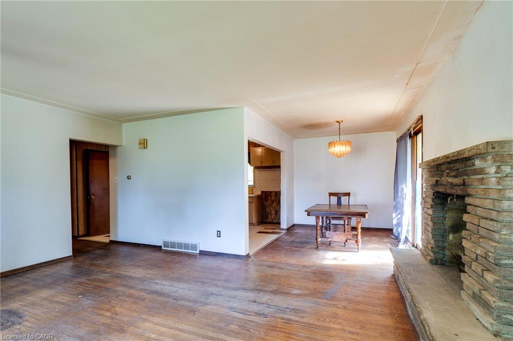 2795 Victoria Street N Property Photo 11