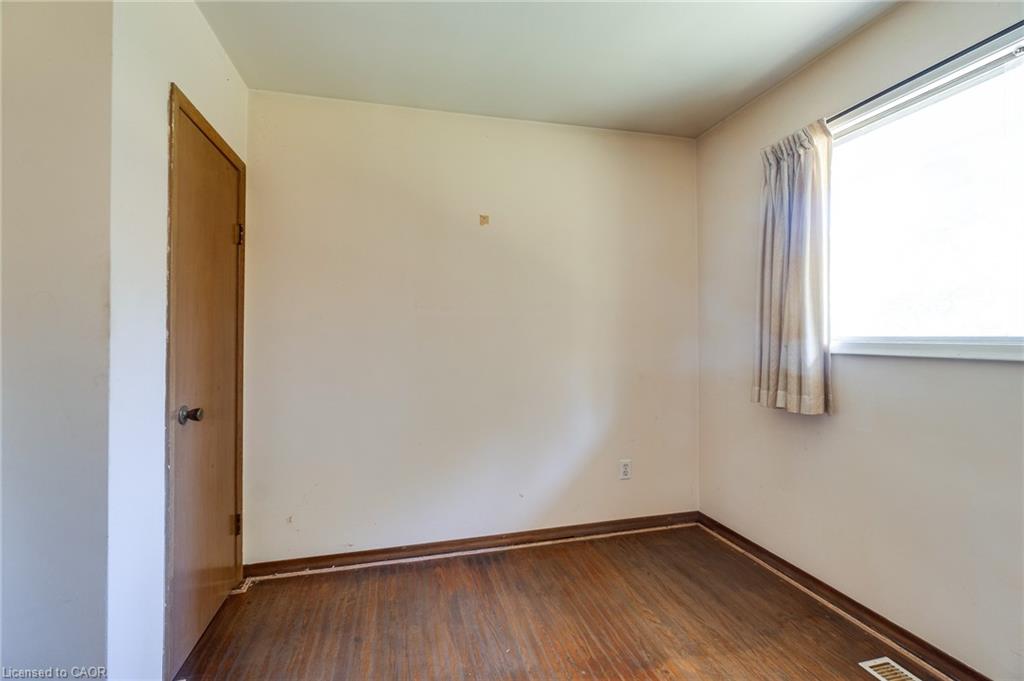 2795 Victoria Street N Property Photo 20