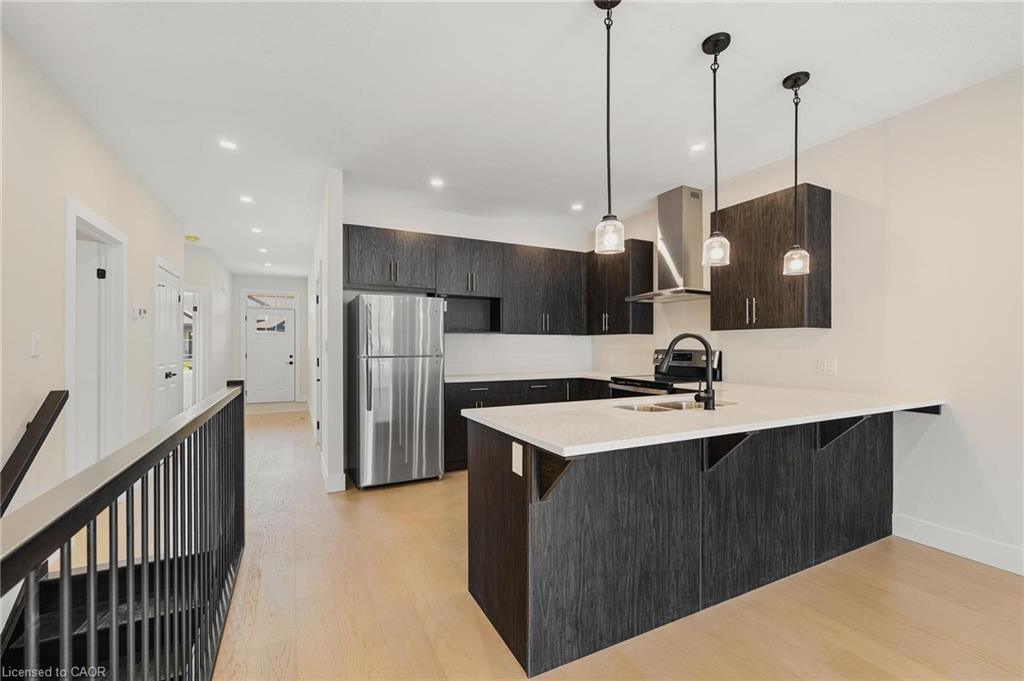 202-12 Washington Street Property Photo 4