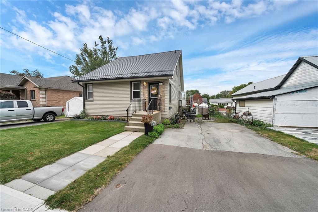 14 Potts Road Property Photo 3