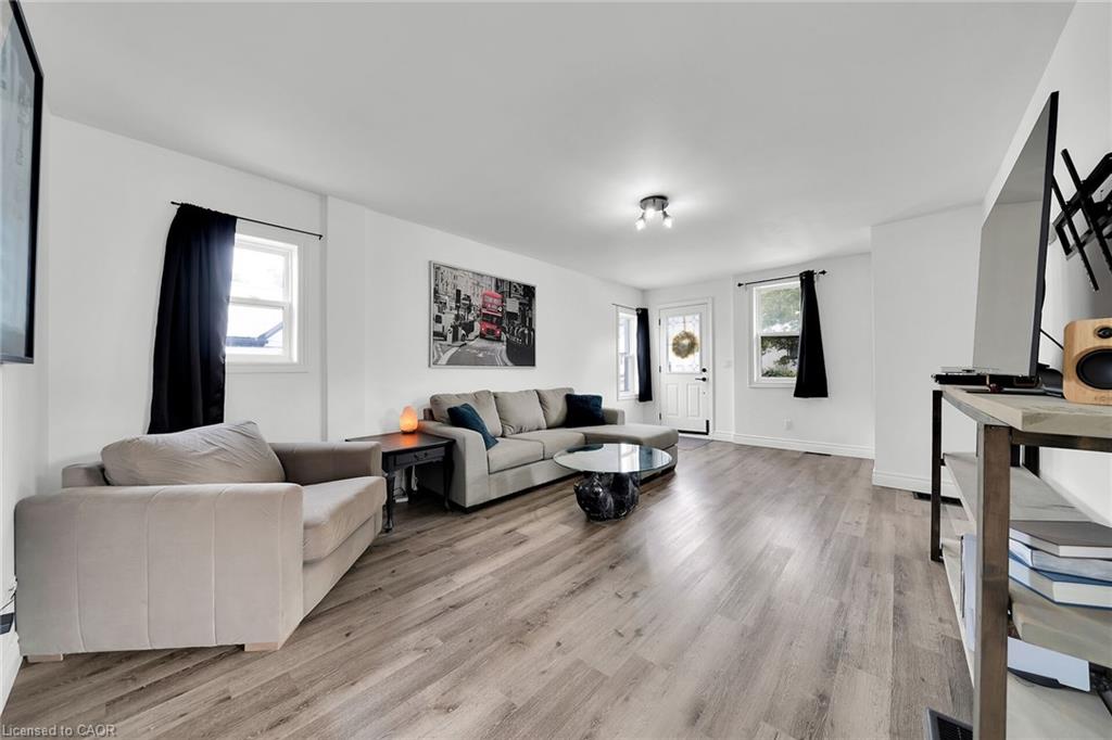 14 Potts Road Property Photo 5