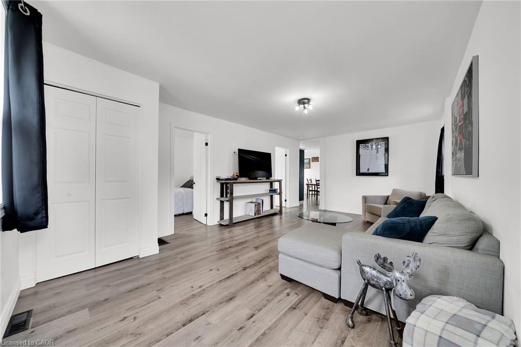 14 Potts Road Property Photo 8