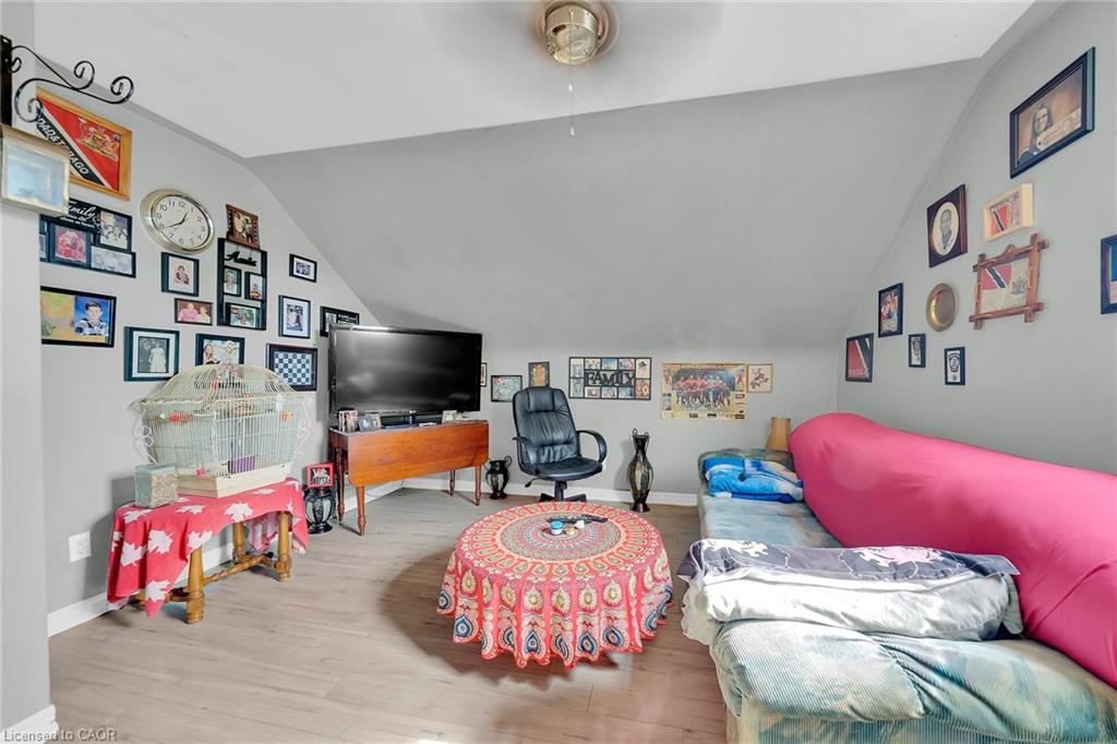 14 Potts Road Property Photo 28